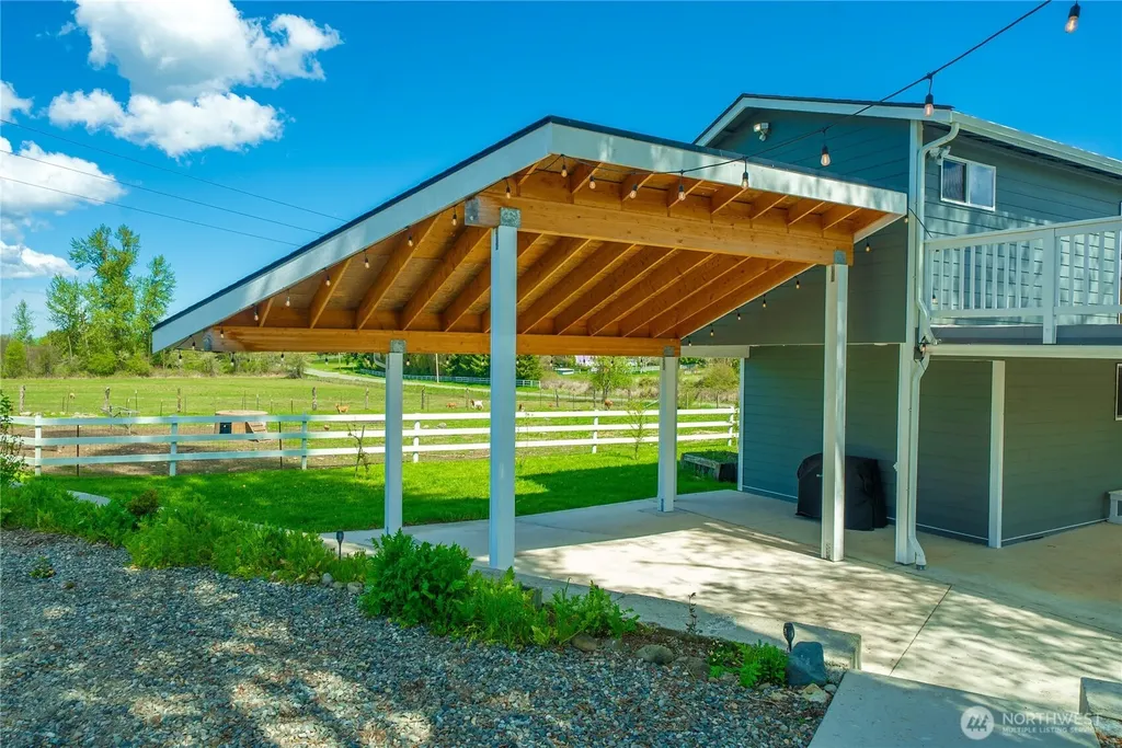 39805 212th Avenue SE Enumclaw WA 98022