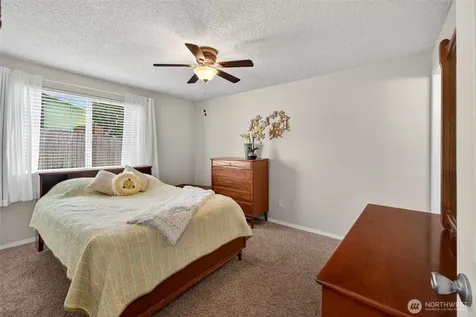 30312 10th Avenue S Federal Way WA 98003