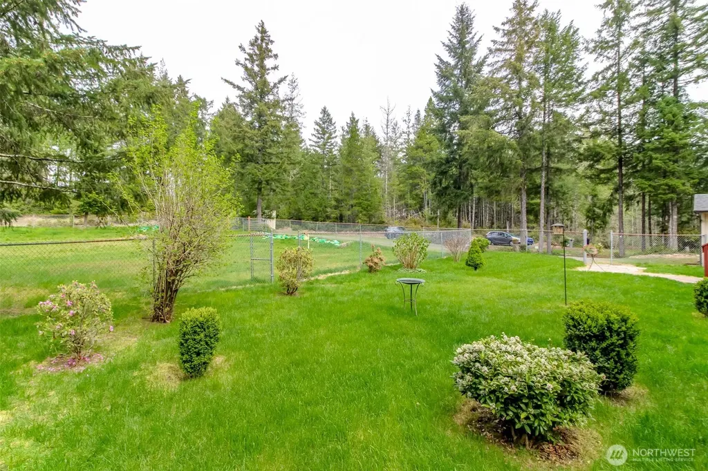 17103 NW Sunset Ridge Way NW Seabeck WA 98380