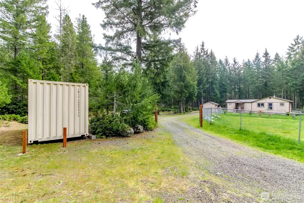 17103 NW Sunset Ridge Way NW Seabeck WA 98380