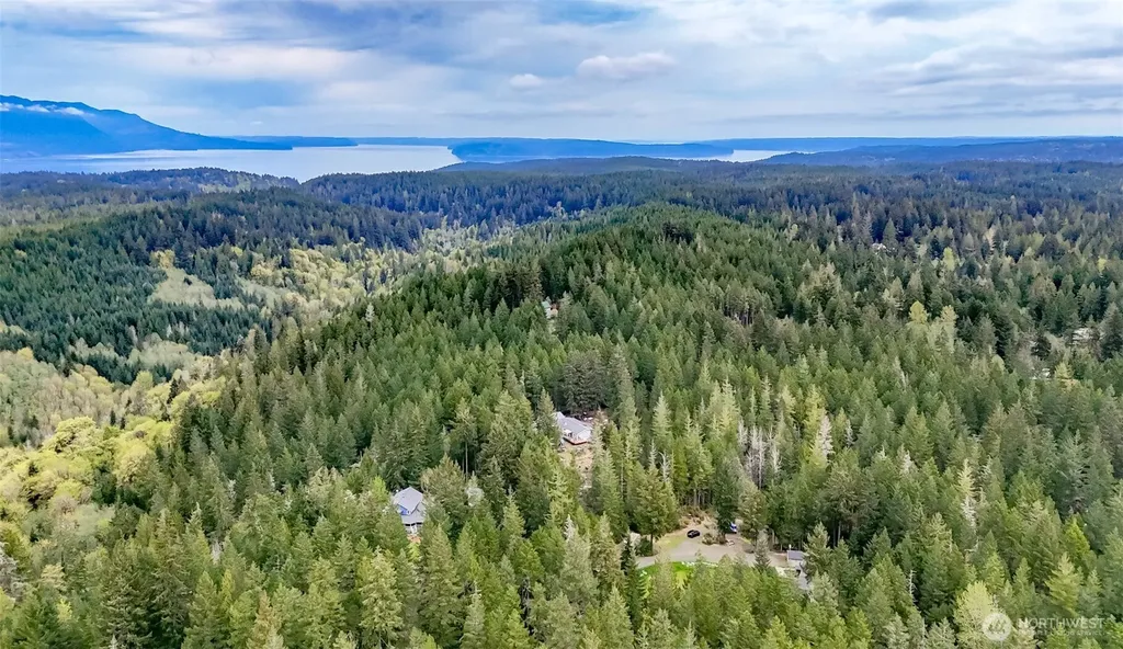 17103 NW Sunset Ridge Way NW Seabeck WA 98380