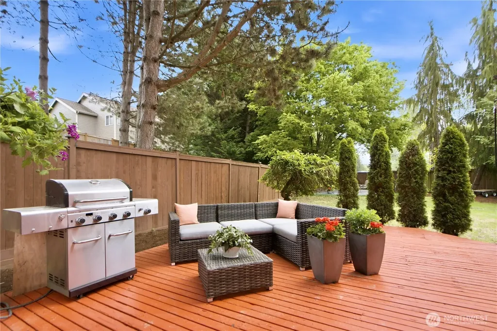 15410 Waynita Way NE Bothell WA 98011