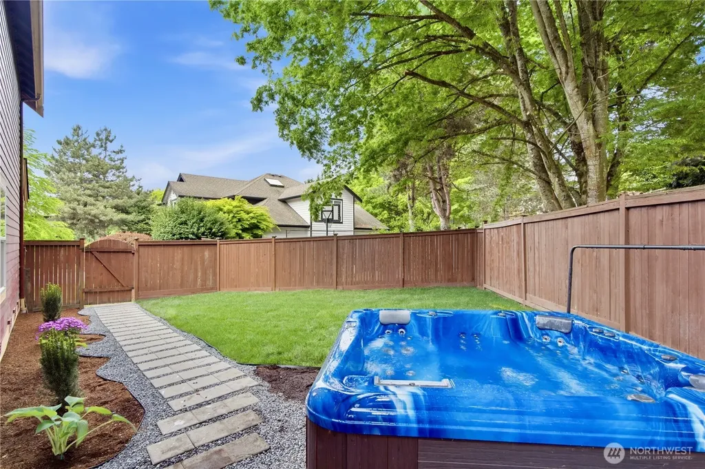 15410 Waynita Way NE Bothell WA 98011