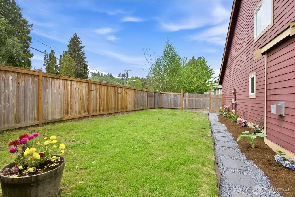 15410 Waynita Way NE Bothell WA 98011