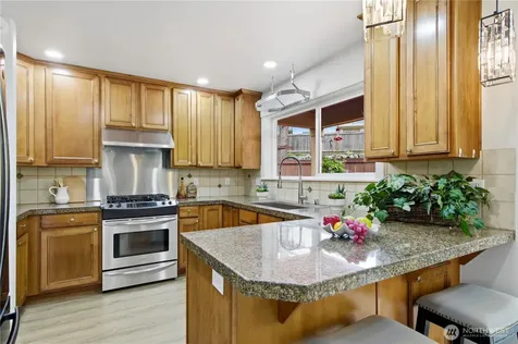 15410 Waynita Way NE Bothell WA 98011