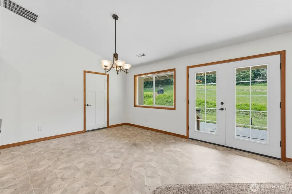 521 Bodine Road Kelso WA 98626