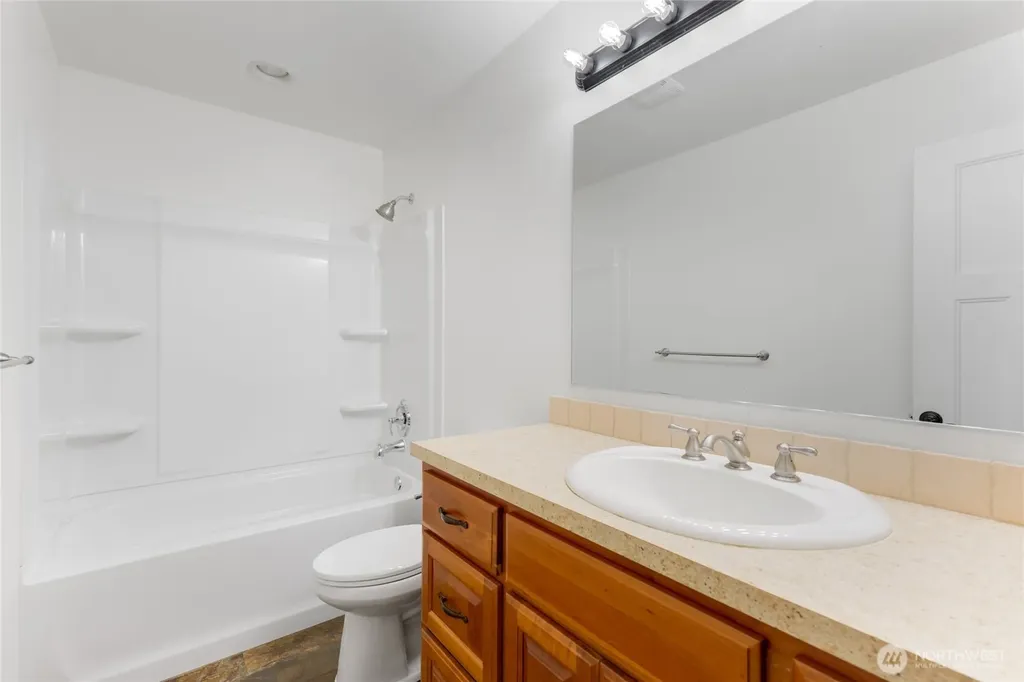 521 Bodine Road Kelso WA 98626