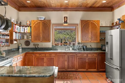 15 Prospect Road Winthrop WA 98862