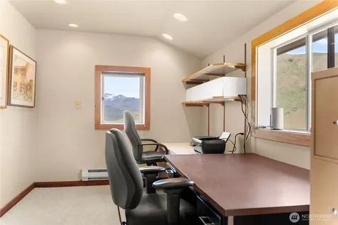 15 Prospect Road Winthrop WA 98862