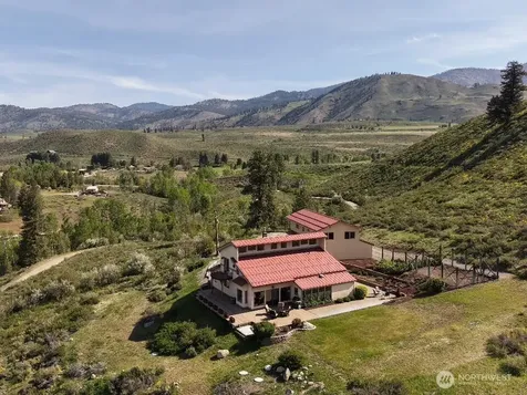 15 Prospect Road Winthrop WA 98862