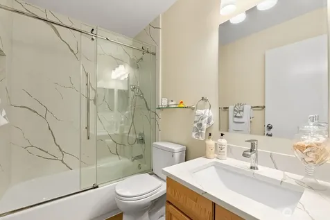 12345 Roosevelt Way NE Seattle WA 98125