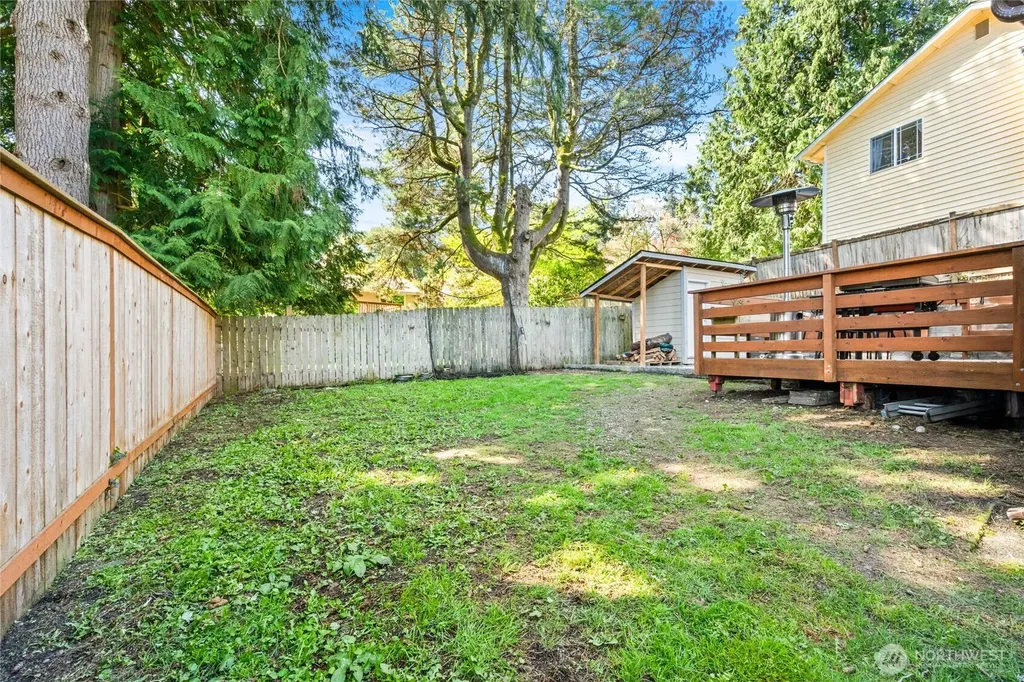 1633 NE Perkins Way Shoreline WA 98155