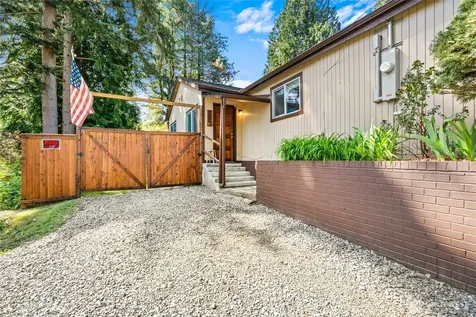 1633 NE Perkins Way Shoreline WA 98155