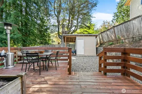 1633 NE Perkins Way Shoreline WA 98155