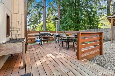 1633 NE Perkins Way Shoreline WA 98155