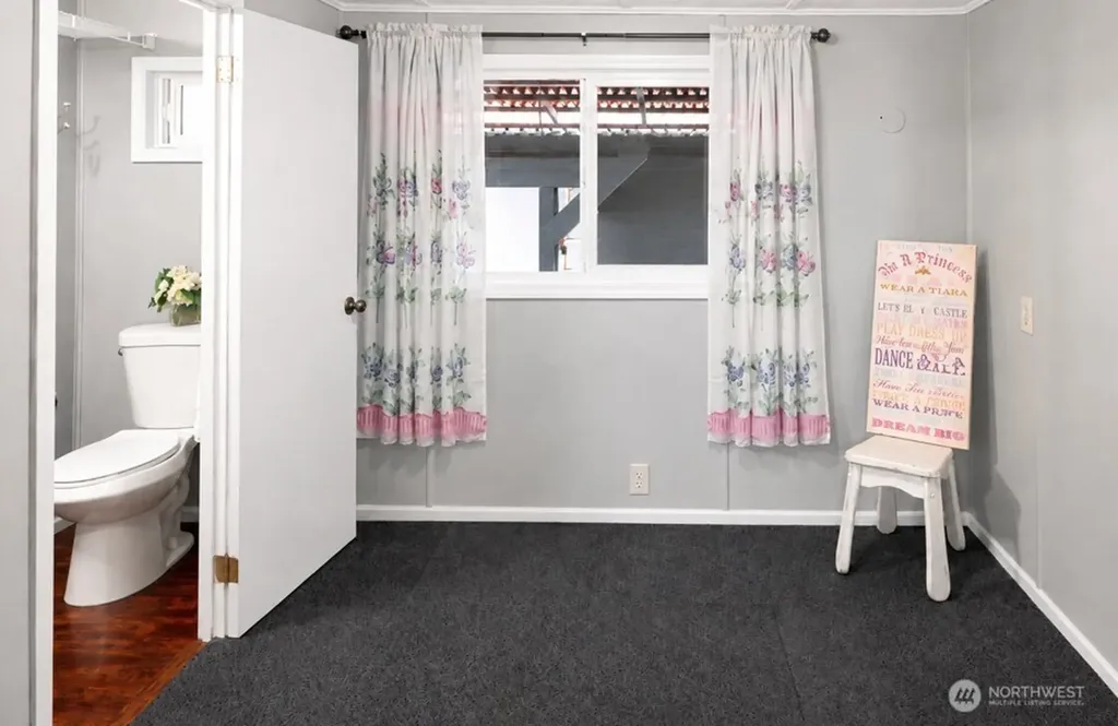 4024 NW Country Lane NW Bremerton WA 98312