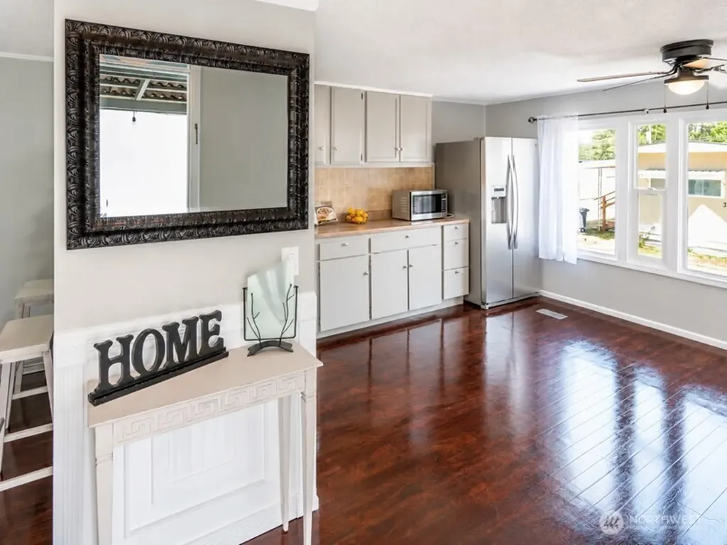 4024 NW Country Lane NW Bremerton WA 98312