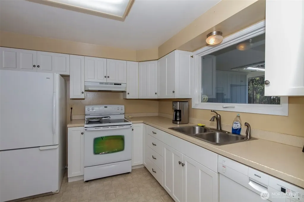 1140 S Pine Street Kettle Falls WA 99141