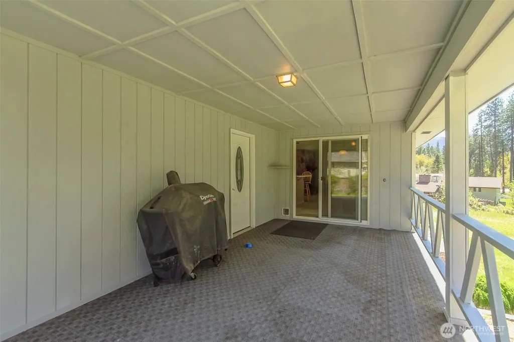 1140 S Pine Street Kettle Falls WA 99141
