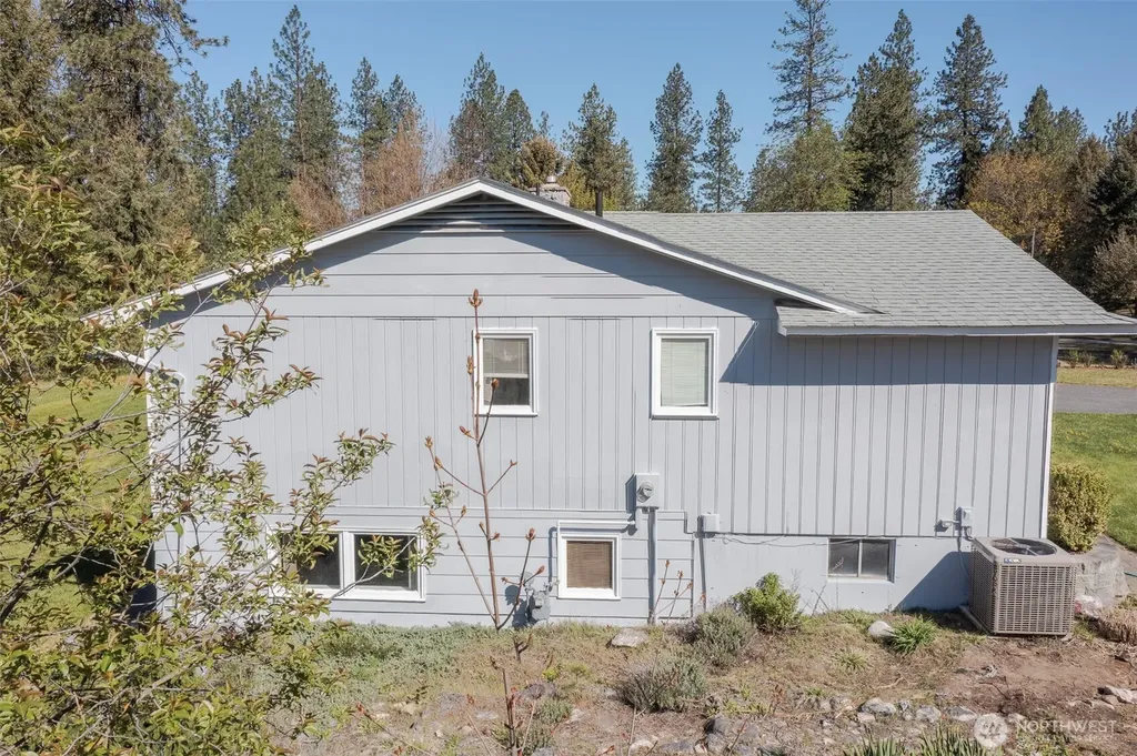 1140 S Pine Street Kettle Falls WA 99141