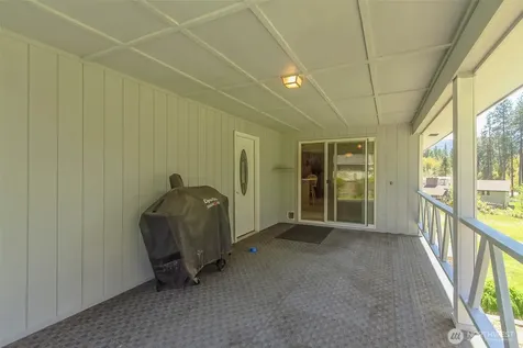 1140 S Pine Street Kettle Falls WA 99141