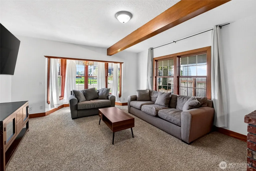 1507 Mason Street Sumner WA 98390