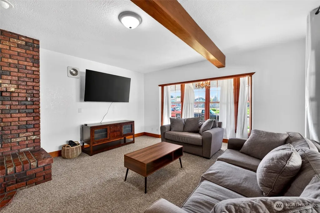 1507 Mason Street Sumner WA 98390