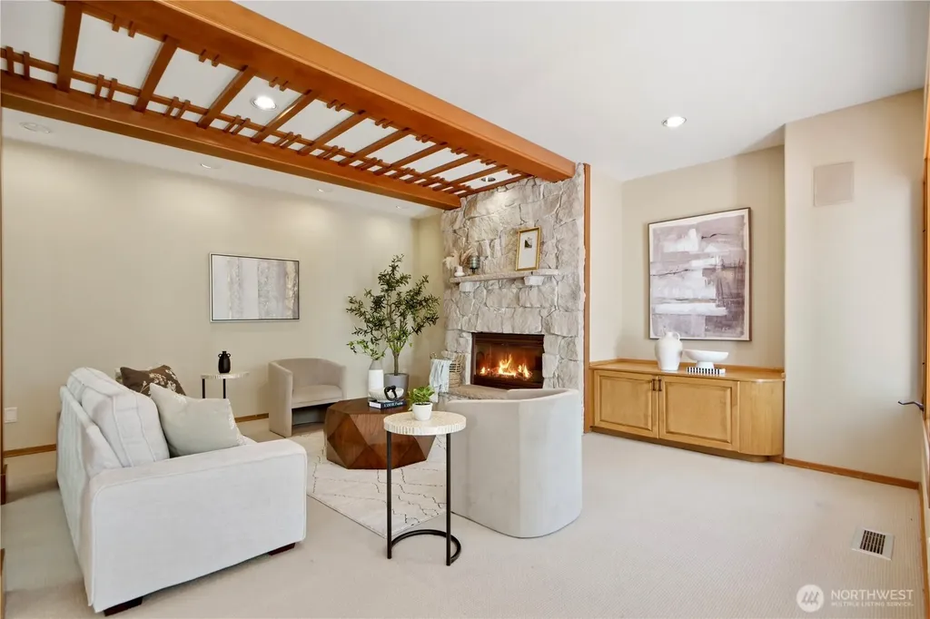6265 160th Avenue SE Bellevue WA 98006