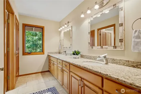 6265 160th Avenue SE Bellevue WA 98006
