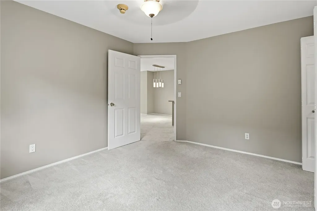 18210 73rd Avenue NE Kenmore WA 98028