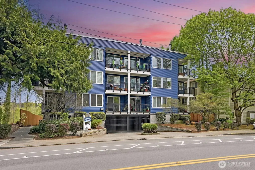18210 73rd Avenue NE Kenmore WA 98028