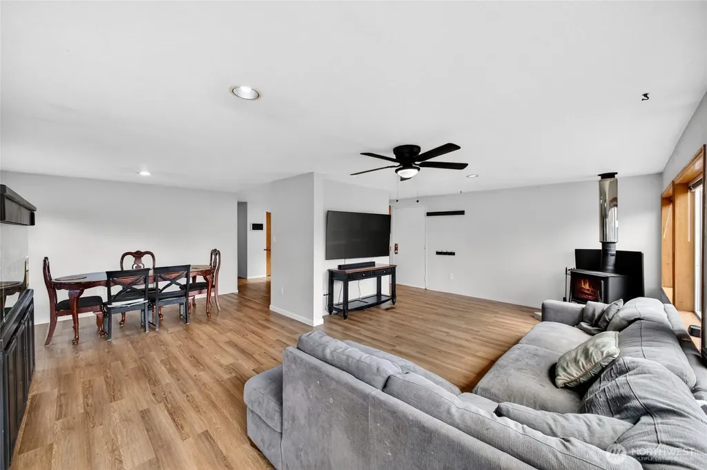 22222 133rd Street E Bonney Lake WA 98391