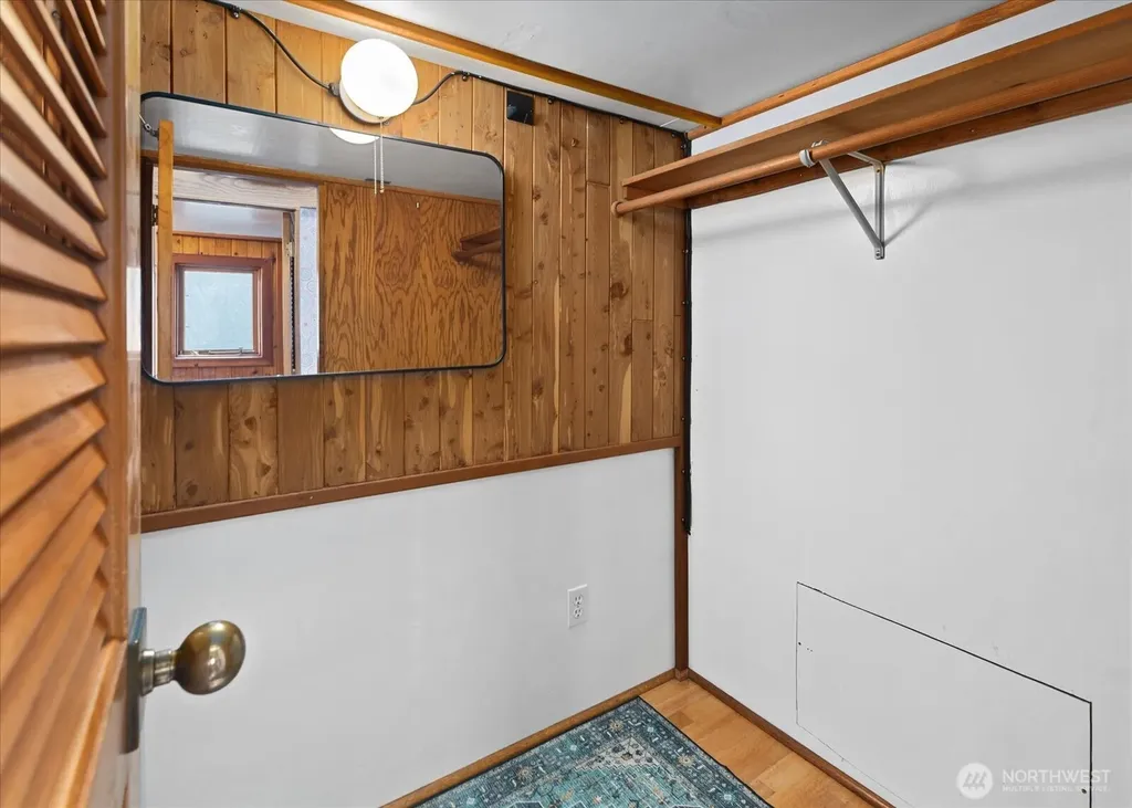 2143 N Northlake Way Seattle WA 98103