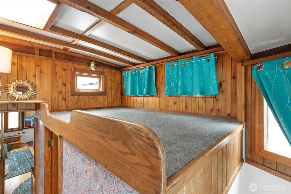 2143 N Northlake Way Seattle WA 98103