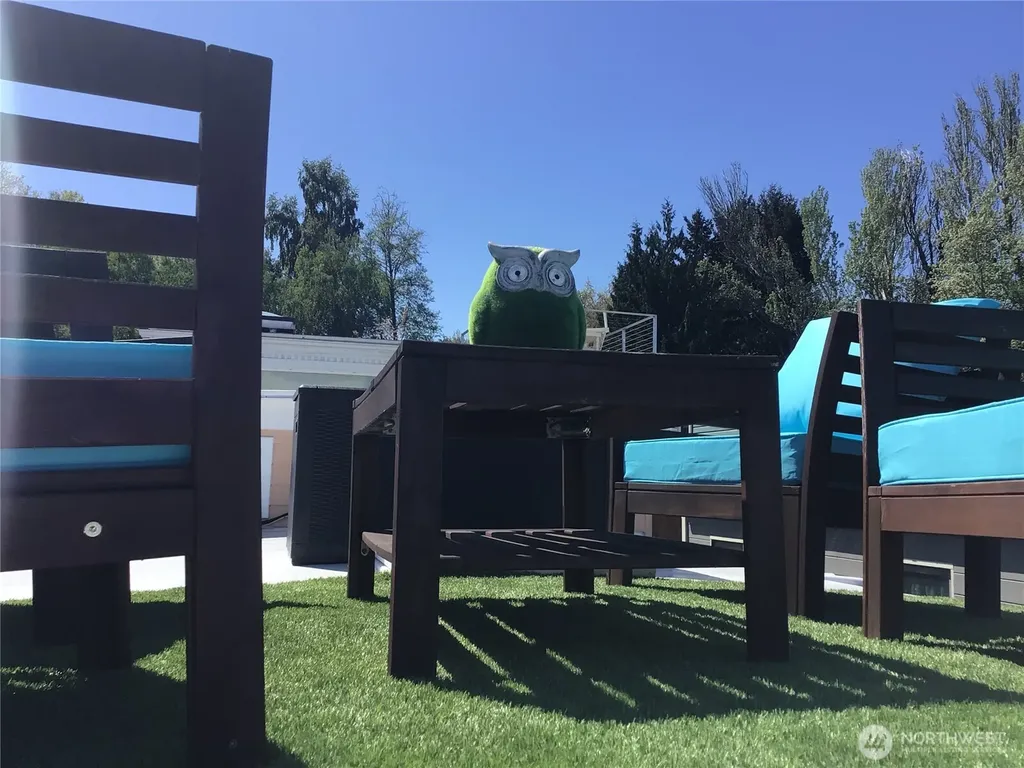 2143 N Northlake Way Seattle WA 98103