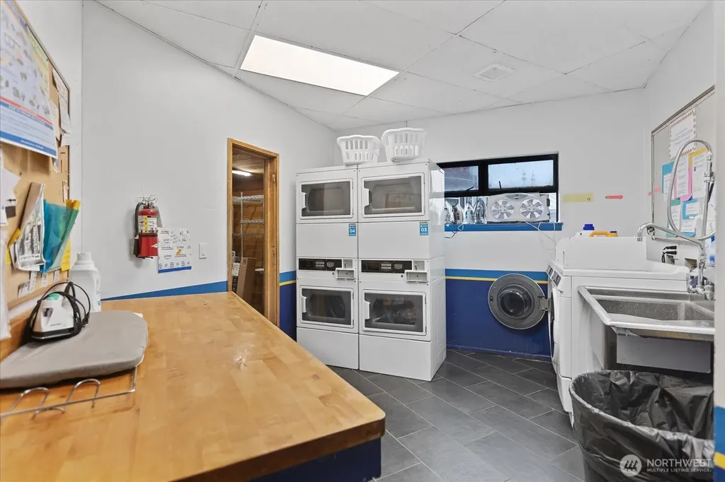 2143 N Northlake Way Seattle WA 98103