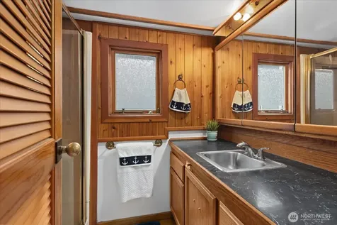2143 N Northlake Way Seattle WA 98103