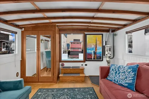 2143 N Northlake Way Seattle WA 98103