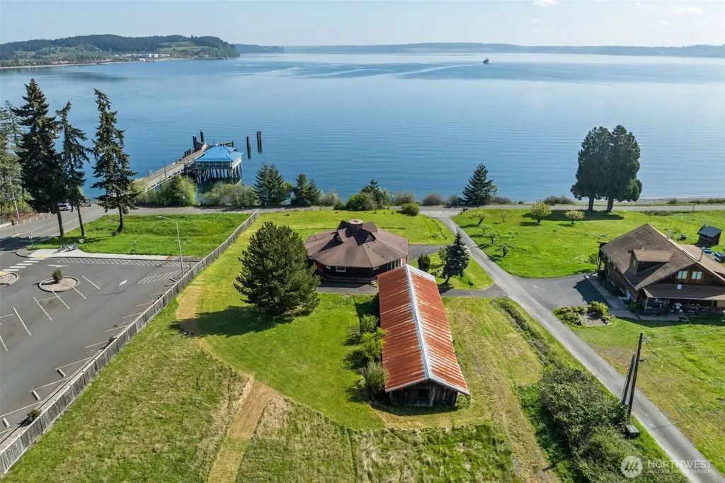 10601 87th Street Court Anderson Island WA 98303