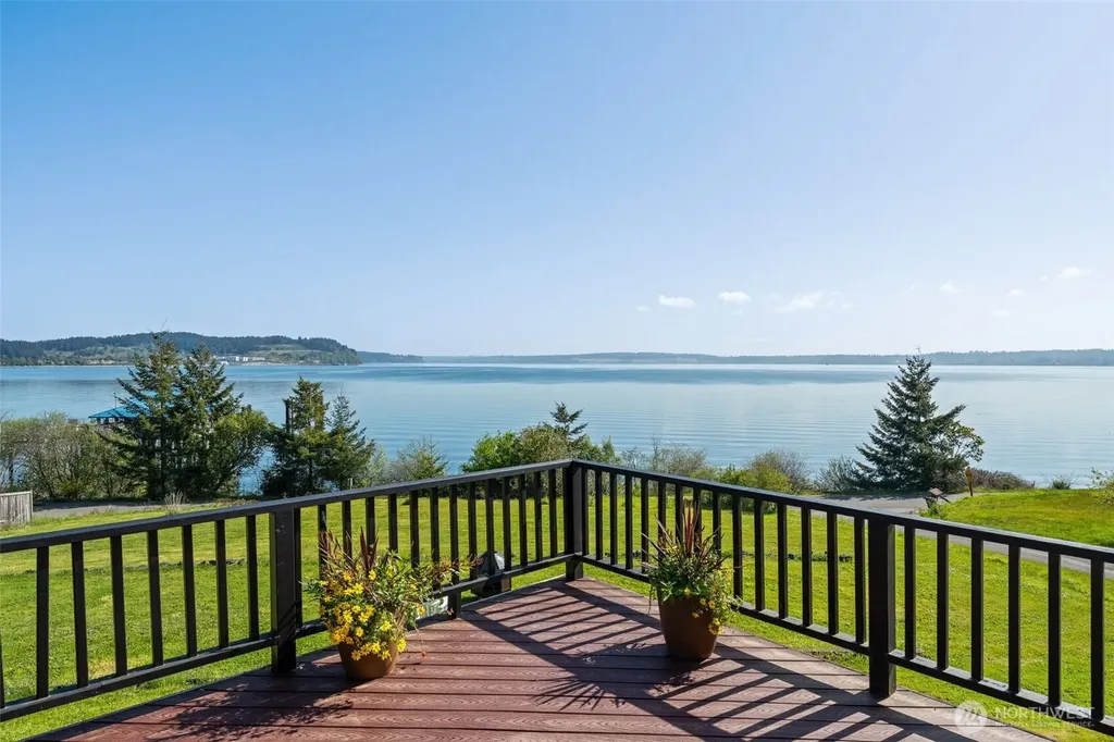 10601 87th Street Court Anderson Island WA 98303