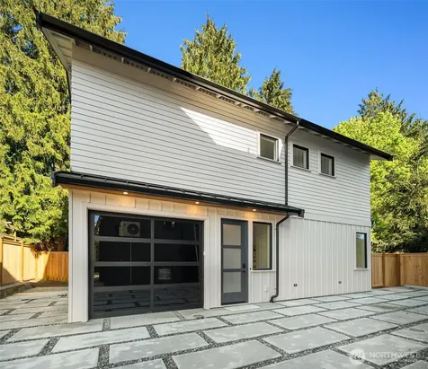 7064 Cleopatra Place NW Seattle WA 98117