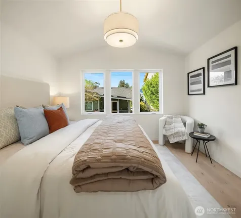 7064 Cleopatra Place NW Seattle WA 98117