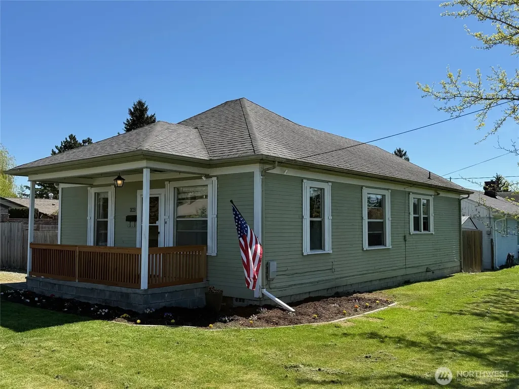 1302 E Broad Street Mount Vernon WA 98274