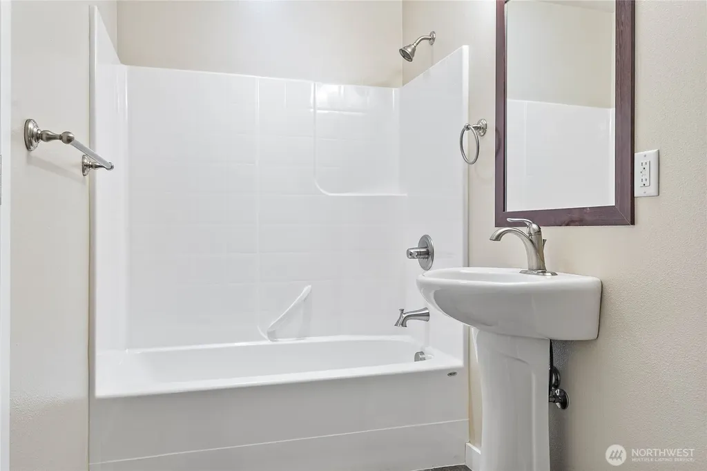 8780 Depot Road Lynden WA 98264