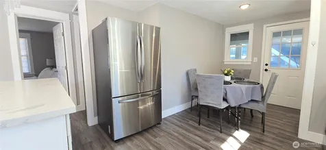 12053 70 Avenue S Seattle WA 98178