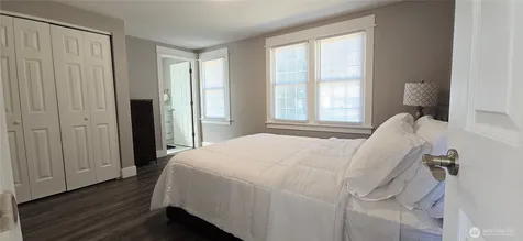 12053 70 Avenue S Seattle WA 98178