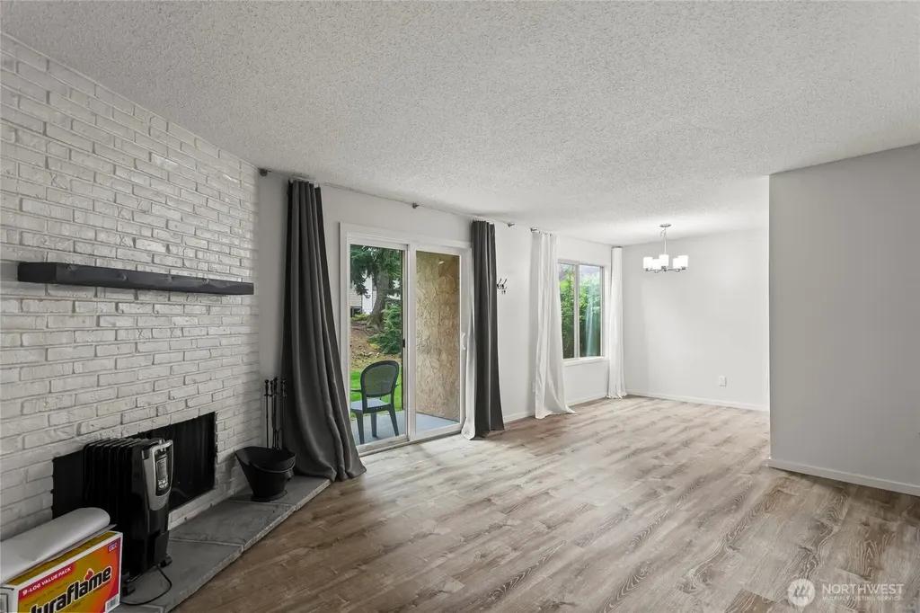 12423 NE 145th Place Kirkland WA 98034