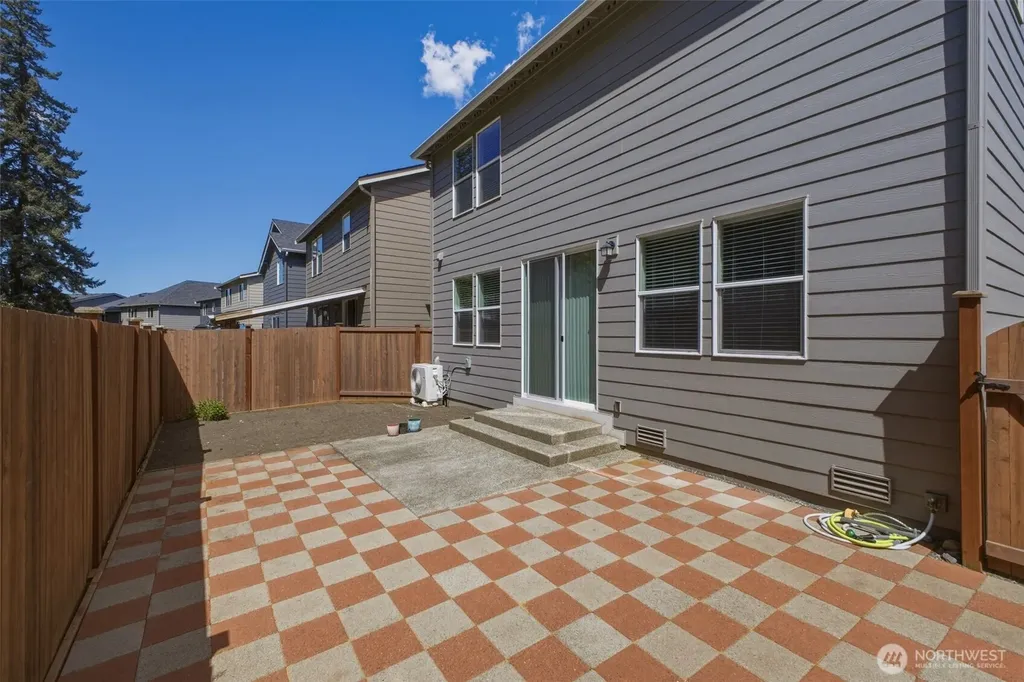 10730 188th Street E Puyallup WA 98374