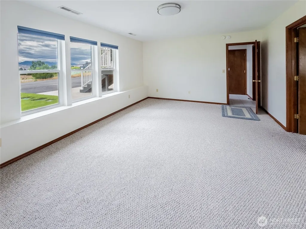 210 25th Street NE East Wenatchee WA 98802