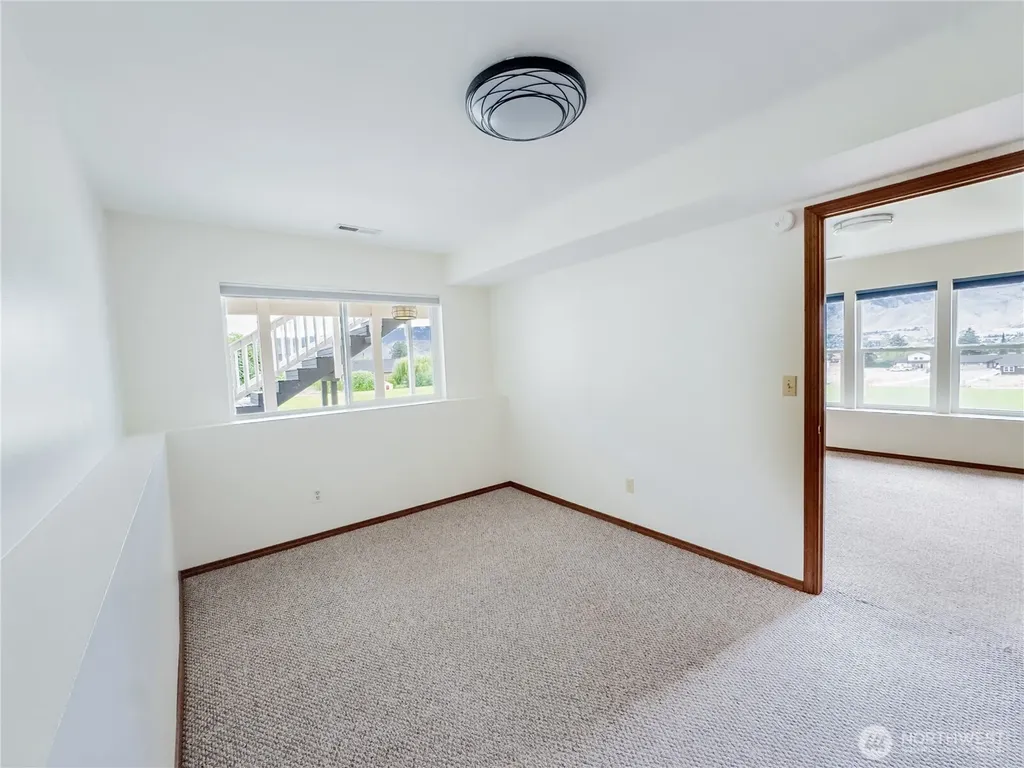 210 25th Street NE East Wenatchee WA 98802